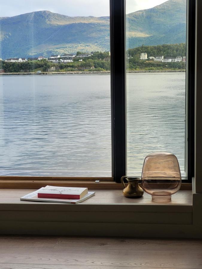 Single Elegant Room I Sentrum- Sea View Олесун Екстериор снимка